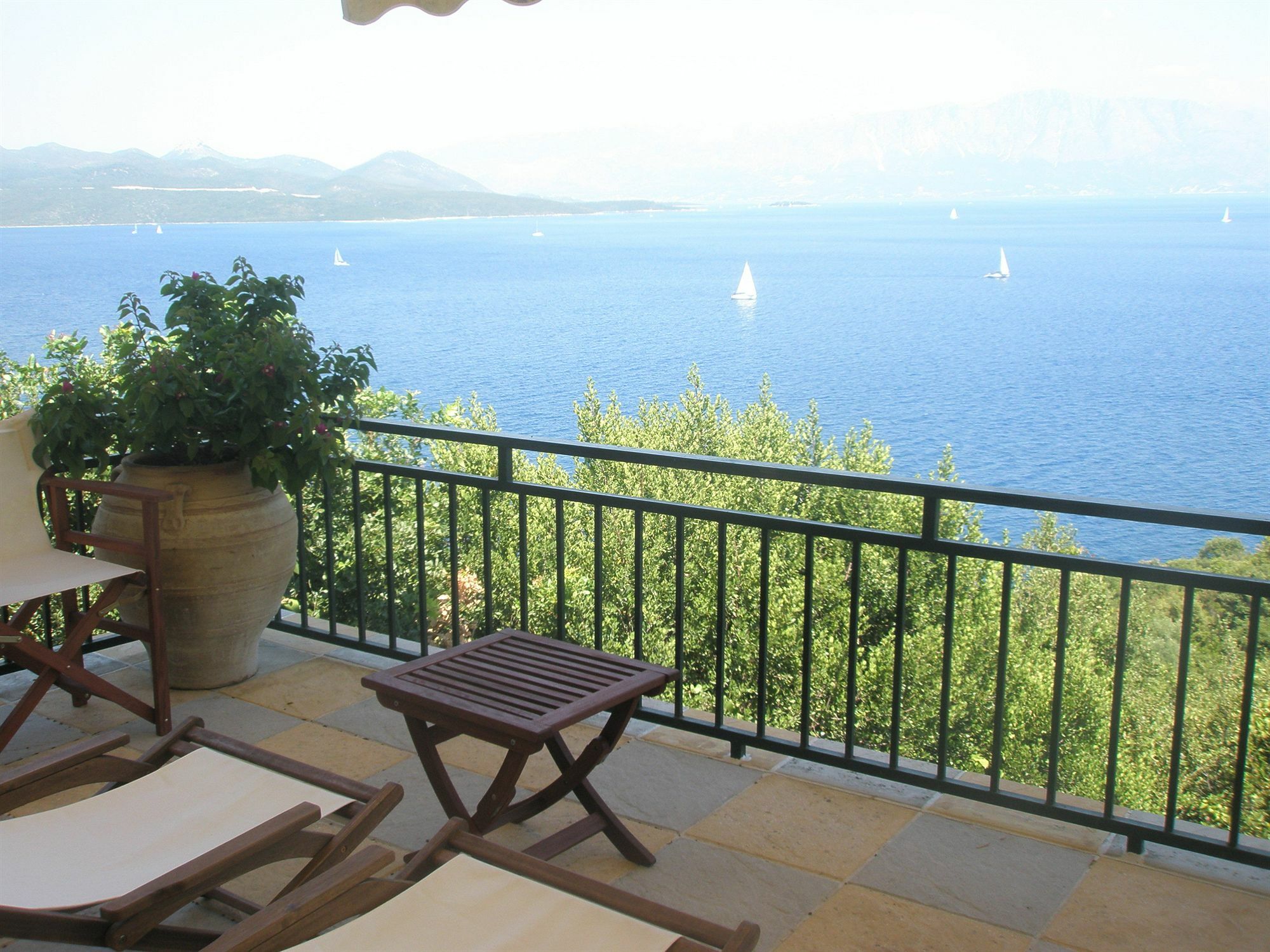 Villa Magemenou Nikiana Exterior foto